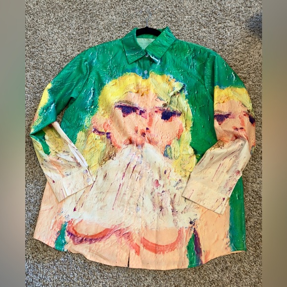 Tops - NWOT Unique Artist Shirt - Women’s Large